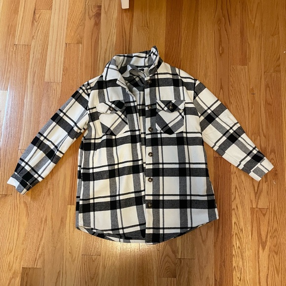 Black and white plaid shacket - Picture 1 of 2